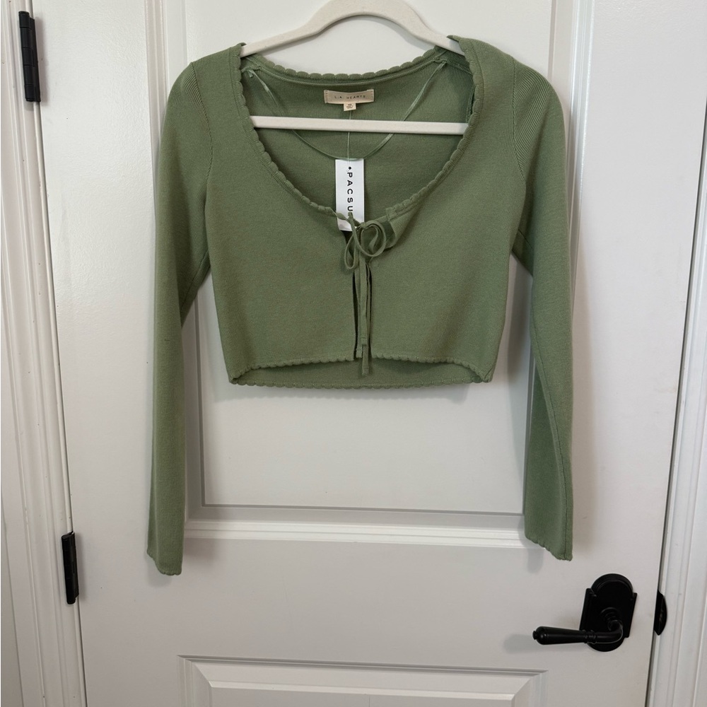 Pacsun- L.A. Hearts- NWT Pretty Green Long Sleeve Crop Top/Light Sweater